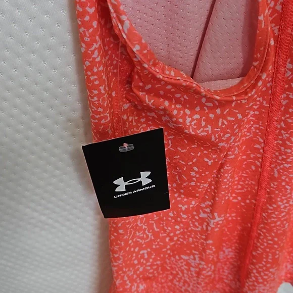3 for $15 NWT Under Armour HeatGear Armour Racer Tank - Picture 6 of 9